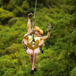 מגזין האולר-הרפתקאות משולבות-פארק Selvatura-Nature-tandem-zipline-Costa-Rica