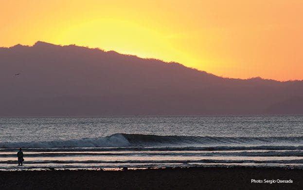 Costa-Rica-Boca-Barranca-Surf-Spot--Sunset-at-the-boca-photo-Sergio-Quesada