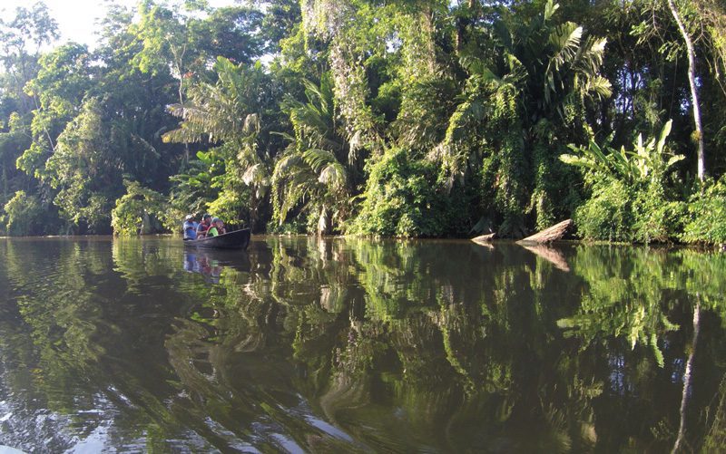 Costa-Rica-Carribbean-Coast-canoe