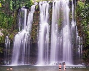 llanos de cortes est l'une des 10 plus grandes cascades du Costa Rica